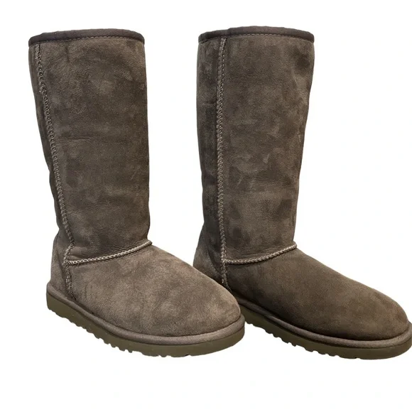 Classic Tall gray Youth size 5/women size Worn only once